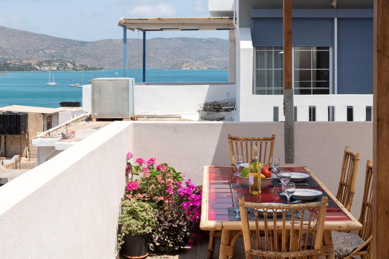 E.Berdufi Apartament Sea View เอลุนดา ภายนอก รูปภาพ